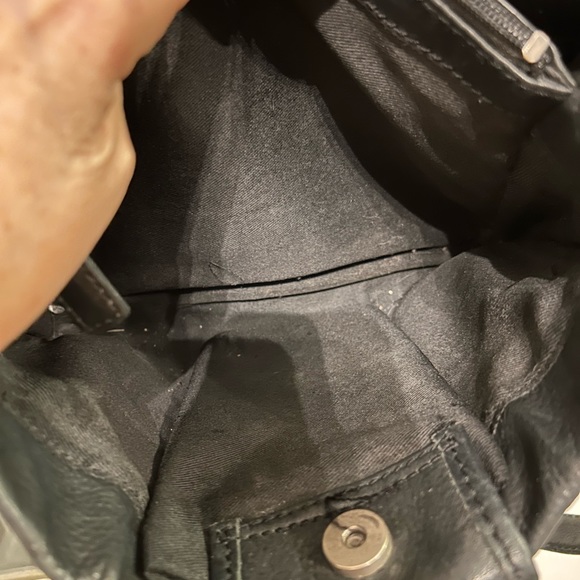 VINTAGE FOSSIL BLACK LEATHER UPCYCLED PAINTED BAG - Picture 10 of 14